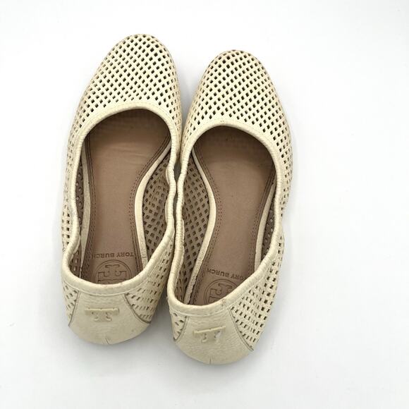 Tory Burch Whitaker Ballet Flats Sz 5.5 Perforated Leather Logo Ivory Minimalist - Picture 7 of 9